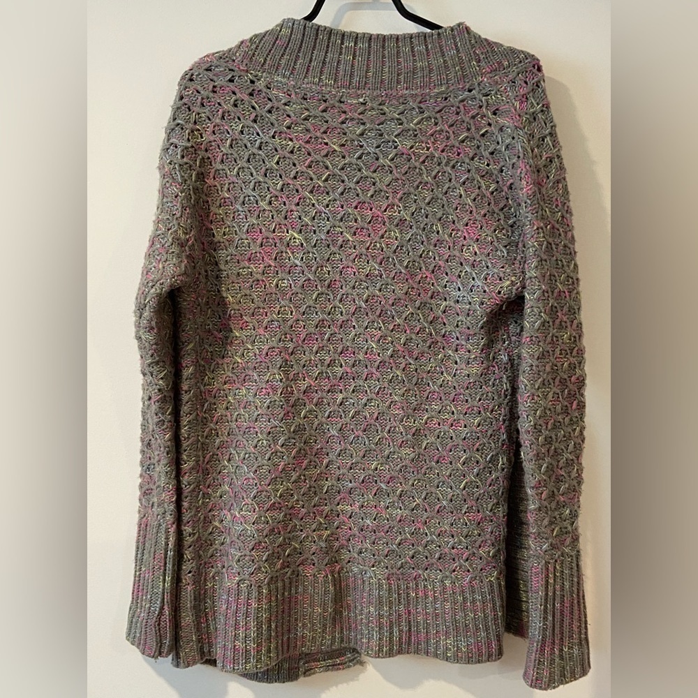 AEROPOSTALE cardigan. Very retro. Size small.​​​​​​​​ - Picture 4 of 6